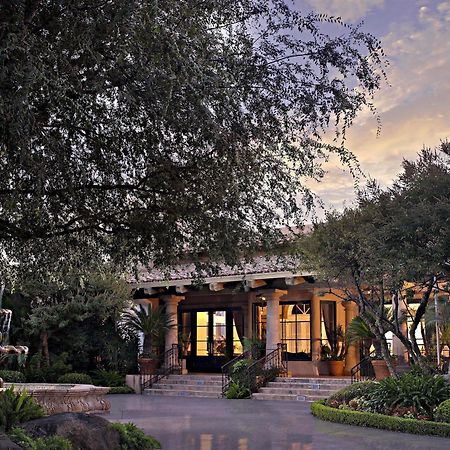 Harris Ranch Inn And Restaurant Huron Exterior photo